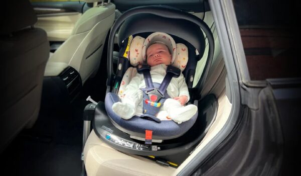 Cosatto Acorn 2 I-size + baza obrotowa fotelik (40-87cm)